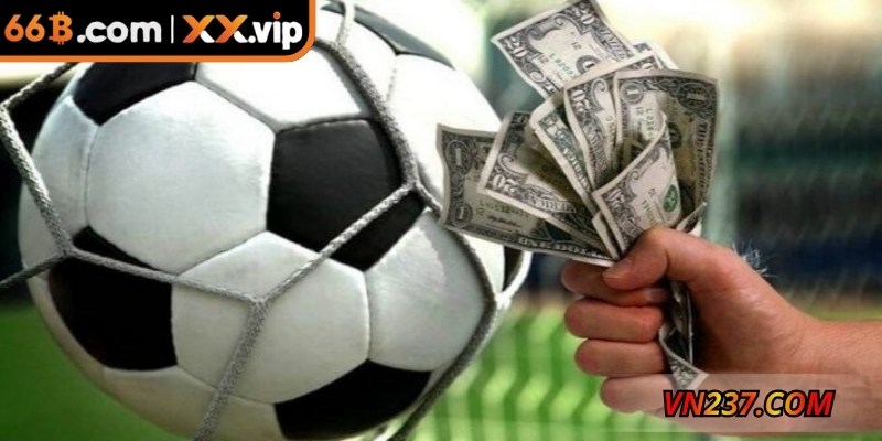 Đội pressing liên tục tạo cơ hội, quan sát từng tình huống